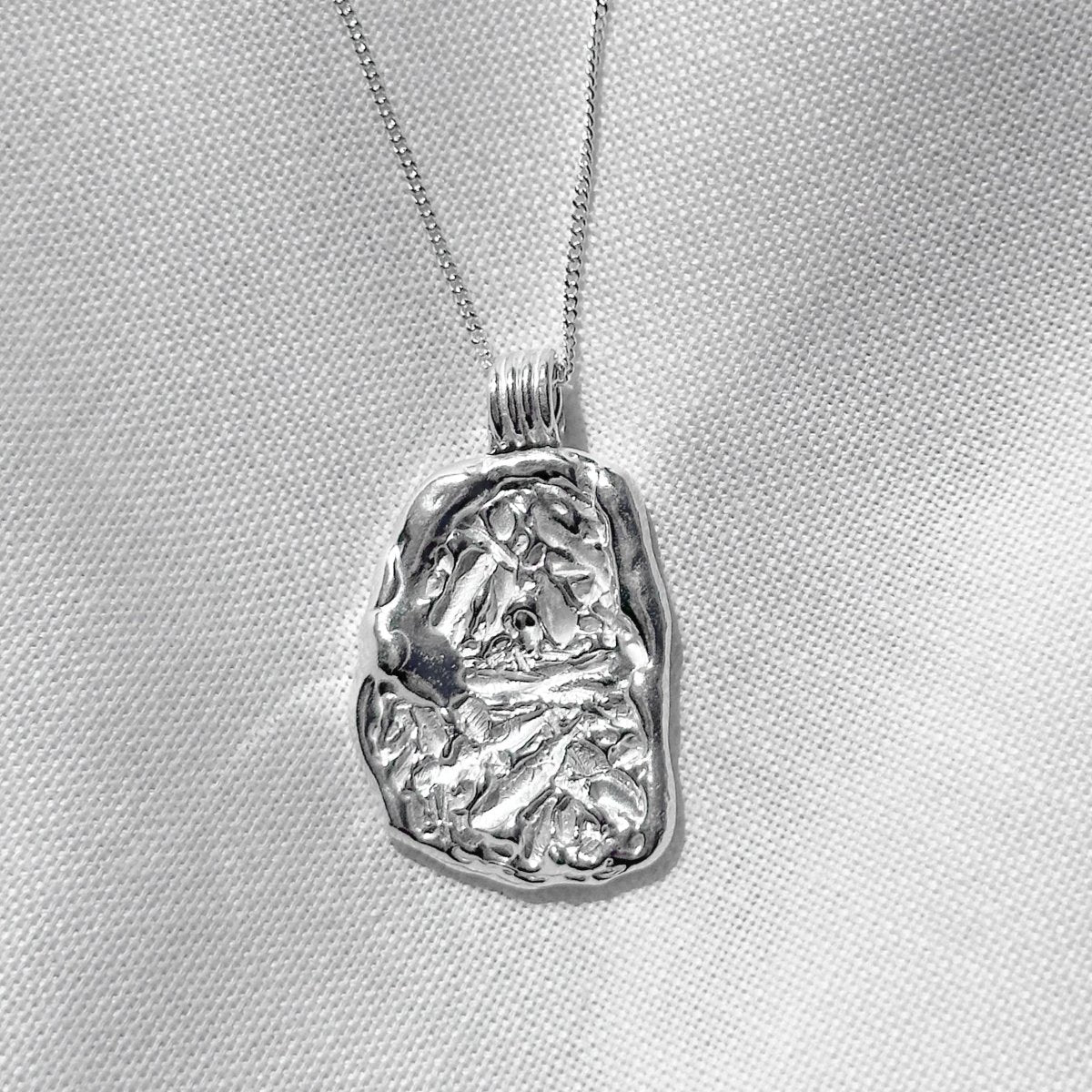 Hathor Charm Necklace (Goddess of Art) - Necklaces